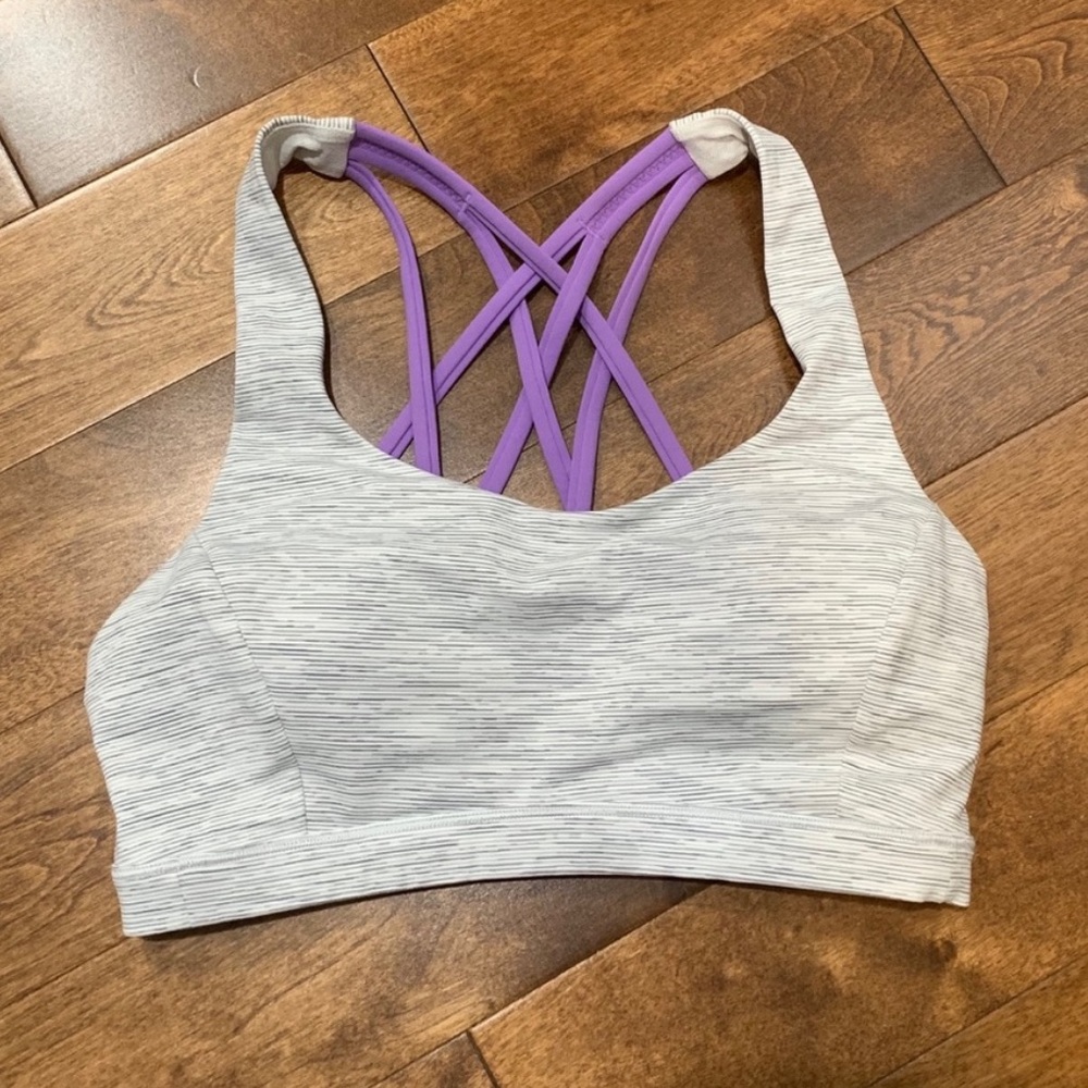 LULULEMON Free To Be Serene Sports Bra